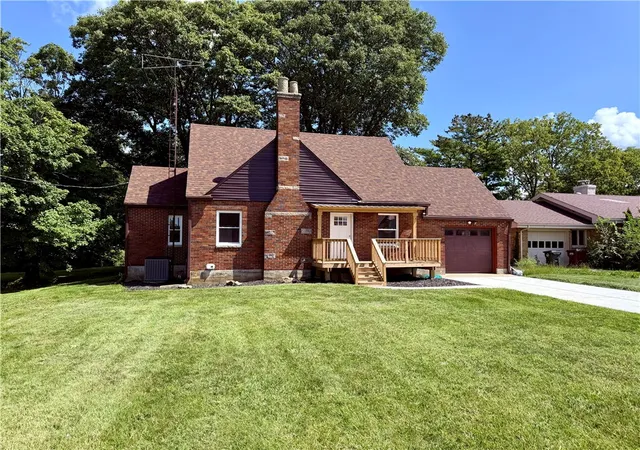 Photo 2 of Sale Pending at 524 S Main St, Englewood, OH 45322 | MLS# 967757 | Listing updated on 2026-09-02