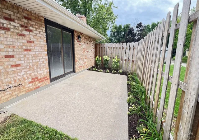 Photo 24 of Sale Pending at 1008 Old Stone Ct, Centerville, OH 45459 | MLS# 967706 | Listing updated on 2026-10-03