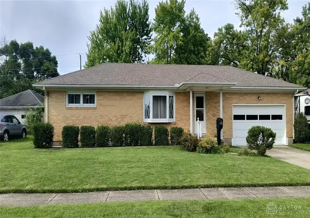 Photo 2 of Single family home for sale at 1321 Richmoor Rd, Springfield, OH 45503 | MLS# 967704 | Listing updated on 2026-09-15