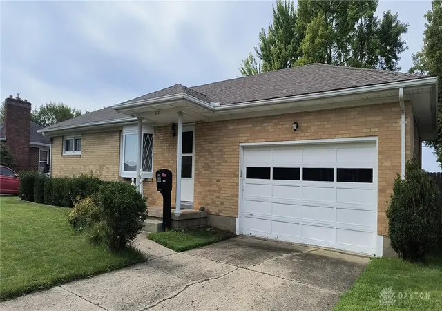 Photo 3 of Single family home for sale at 1321 Richmoor Rd, Springfield, OH 45503 | MLS# 967704 | Listing updated on 2026-09-15