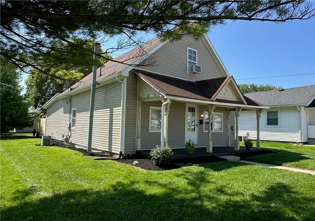 Photo 2 of Single family home for sale at 525 Sater St, Greenville, OH 45331 | MLS# 967758 | Listing updated on 2026-09-14