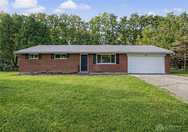 Photo 1 of Sale Pending at 3323 Claydor Dr, Beavercreek, OH 45431 | MLS# 967769 | Listing updated on 2026-08-30