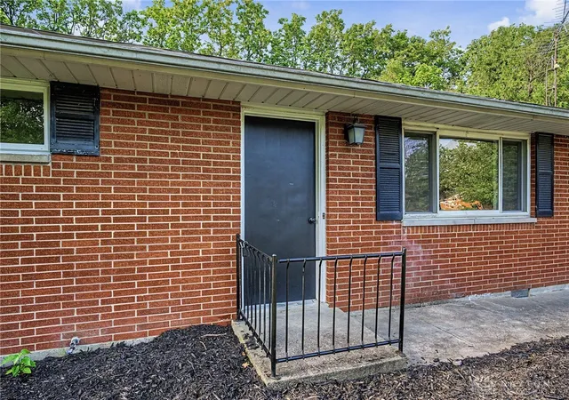 Photo 5 of Sale Pending at 3323 Claydor Dr, Beavercreek, OH 45431 | MLS# 967769 | Listing updated on 2026-08-30