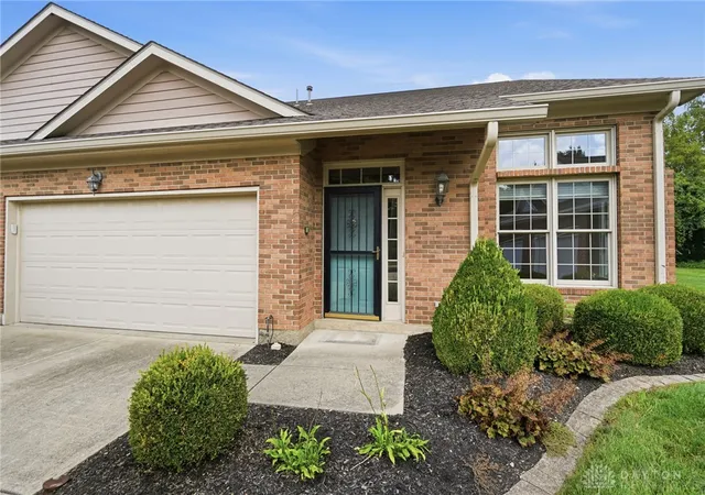 Photo 2 of Townhouse for sale at 2091 Waterfall Ln, Vandalia, OH 45377 | MLS# 967671 | Listing updated on 2026-09-11