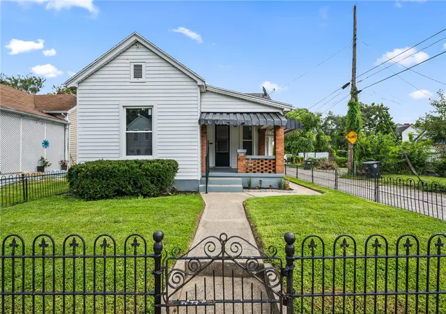 Photo 1 of Sale Pending at 426 Hulbert St, Dayton, OH 45410 | MLS# 967785 | Listing updated on 2026-09-06
