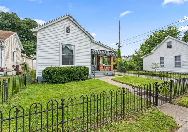 Photo 3 of Sale Pending at 426 Hulbert St, Dayton, OH 45410 | MLS# 967785 | Listing updated on 2026-09-06