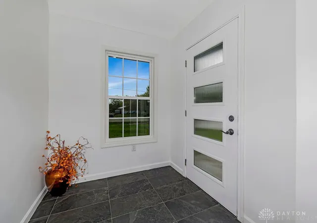 Photo 2 of Single family home for sale at 6247 Celeste Dr, Franklin, OH 45005 | MLS# 967698 | Listing updated on 2026-08-31