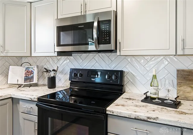 Photo 3 of Single family home for sale at 8543 Kingston Dr, Franklin, OH 45005 | MLS# 967751 | Listing updated on 2026-09-19