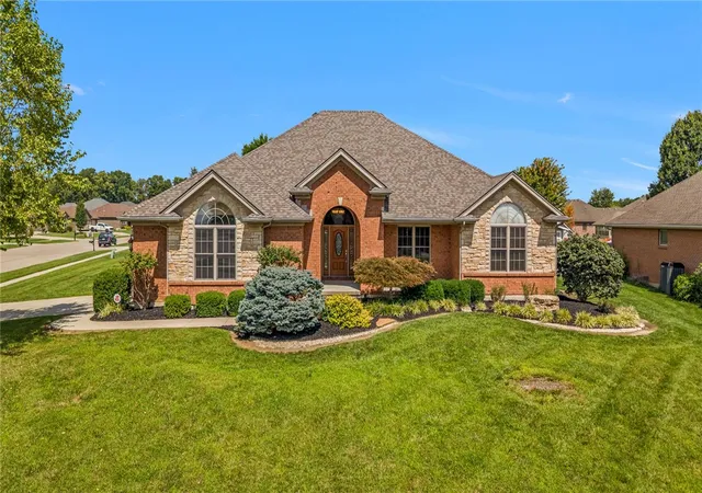 Photo 1 of Single family home for sale at 382 Sunset Dr, Franklin, OH 45005 | MLS# 967804 | Listing updated on 2026-09-03