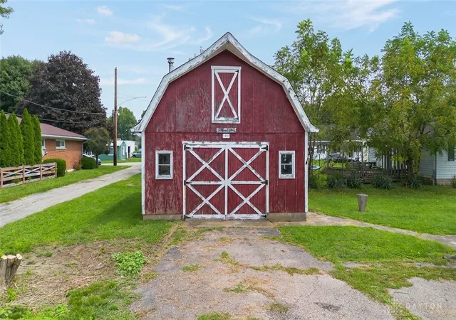 Photo 3 of Single family home for sale at 11 Dewey St, West Alexandria, OH 45381 | MLS# 967797 | Listing updated on 2026-08-31