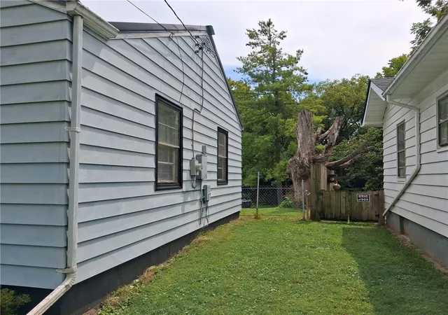Photo 2 of Single family home for sale at 2204 Erie Ave, Middletown, OH 45042 | MLS# 967839 | Listing updated on 2026-09-23