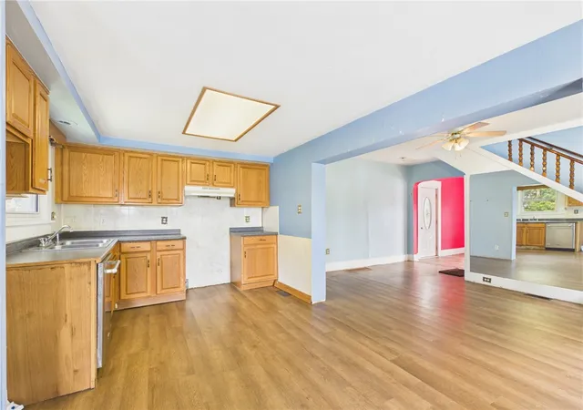 Photo 4 of Single family home for sale at 220 E Garnsey St, Piqua, OH 45356 | MLS# 967504 | Listing updated on 2026-09-02