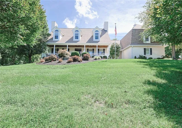 Photo 2 of Mansion for sale at 5512 Charleston Woods Dr, Liberty Township, OH 45044 | MLS# 967875 | Listing updated on 2026-09-10