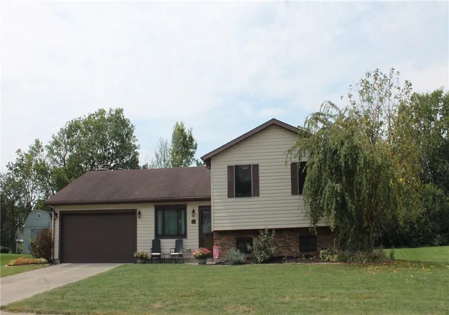 Photo 1 of Single family home for sale at 2022 El Camino Dr, Xenia, OH 45385 | MLS# 967861 | Listing updated on 2026-08-31