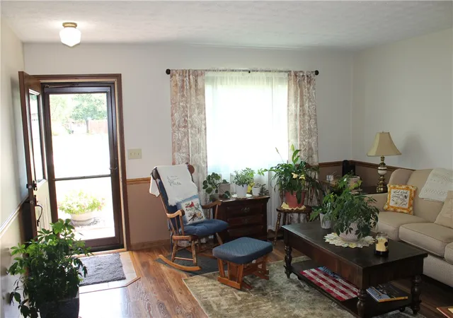 Photo 4 of Single family home for sale at 2022 El Camino Dr, Xenia, OH 45385 | MLS# 967861 | Listing updated on 2026-08-31