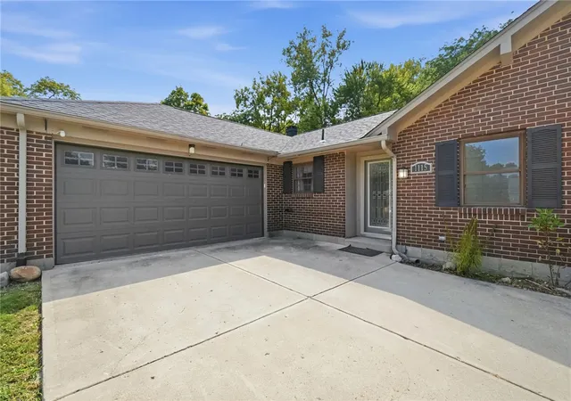 Photo 3 of Single family home for sale at 1115 Crestwood Hills Dr, Vandalia, OH 45377 | MLS# 967307 | Listing updated on 2026-09-24