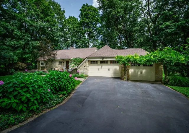 Photo 2 of Sale Pending at 1315 Upson Pl, Dayton, OH 45409 | MLS# 967272 | Listing updated on 2026-09-06