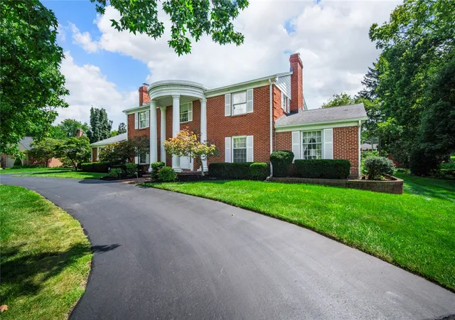 Photo 3 of Sale Pending at 1010 Brittany Hills Dr, Dayton, OH 45459 | MLS# 967817 | Listing updated on 2026-09-04