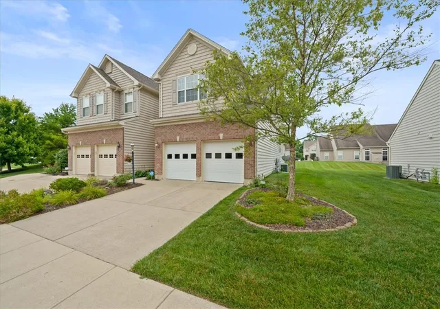Photo 2 of Single family home for sale at 2290 Cobblestone Ct, Miamisburg, OH 45342 | MLS# 967629 | Listing updated on 2026-09-05