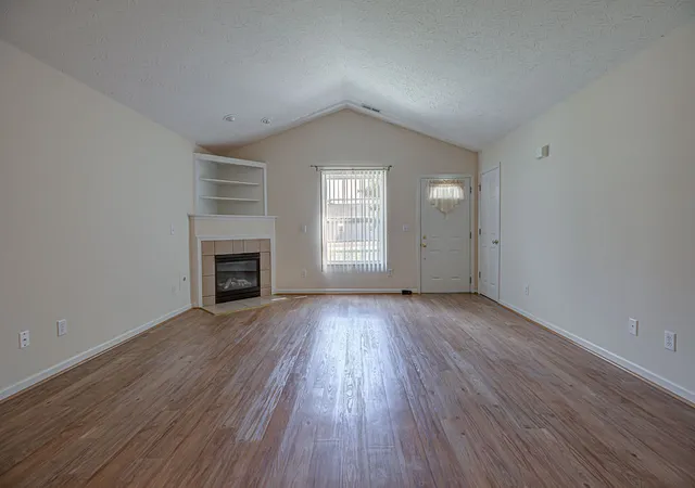 Photo 4 of Sale Pending at 5401 Hester Rd, Oxford, OH 45056 | MLS# 967776 | Listing updated on 2026-09-05