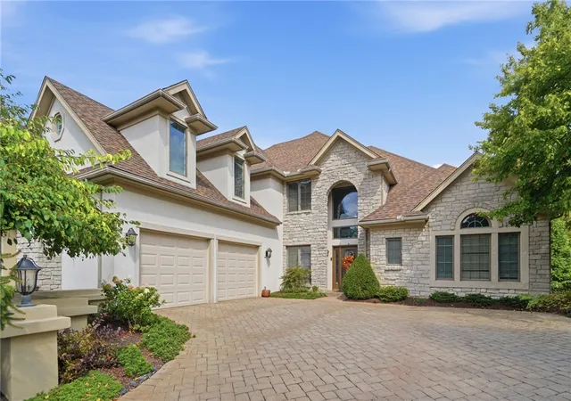 Photo 2 of Single family home for sale at 5656 Stone Lake Dr, Dayton, OH 45429 | MLS# 967712 | Listing updated on 2026-09-09