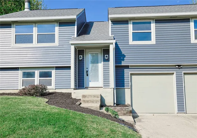 Photo 3 of Single family home for sale at 5569 Venus Ln, Fairfield, OH 45014 | MLS# 967487 | Listing updated on 2026-09-21