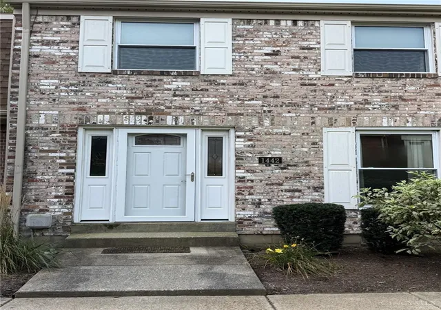 Photo 1 of Sale Pending at 1442 Long Is Ct, Beavercreek, OH 45434 | MLS# 967928 | Listing updated on 2026-09-10