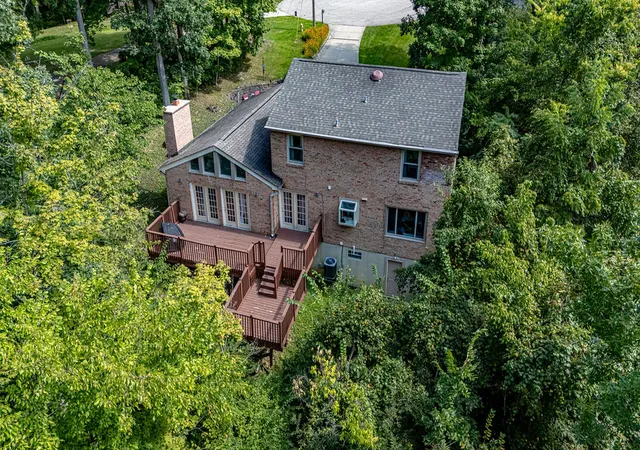 Photo 2 of Sale Pending at 7885 Oak Leaf Cir, West Chester, OH 45241 | MLS# 967954 | Listing updated on 2026-09-20