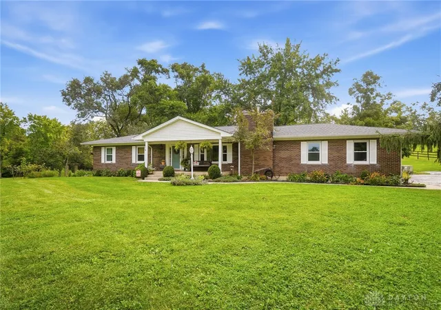 Photo 2 of Single family home for sale at 580 Stubbs Ml Rd, Lebanon, OH 45036 | MLS# 967968 | Listing updated on 2026-09-05