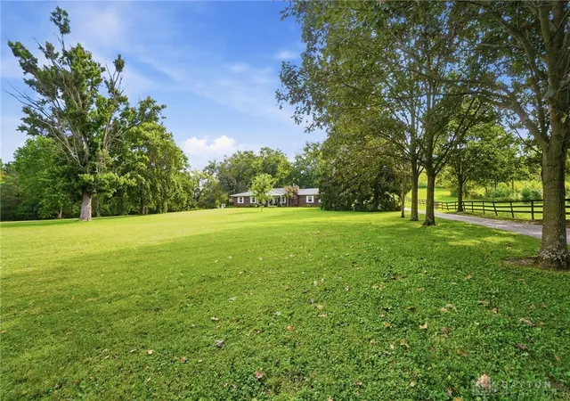 Photo 3 of Single family home for sale at 580 Stubbs Ml Rd, Lebanon, OH 45036 | MLS# 967968 | Listing updated on 2026-09-05