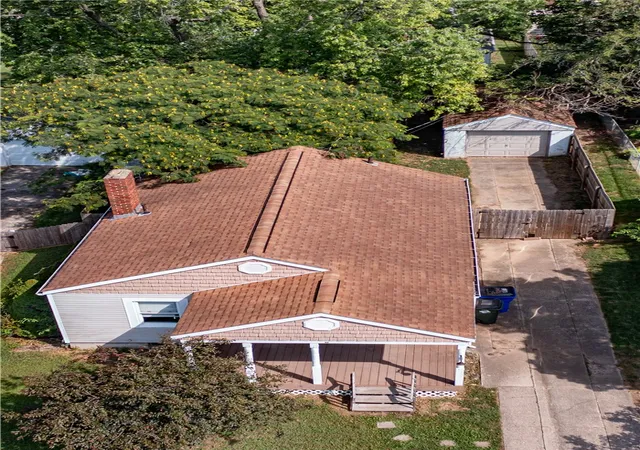 Photo 2 of Sale Pending at 18 N Riverview Dr, Hamilton, OH 45015 | MLS# 967821 | Listing updated on 2026-09-03