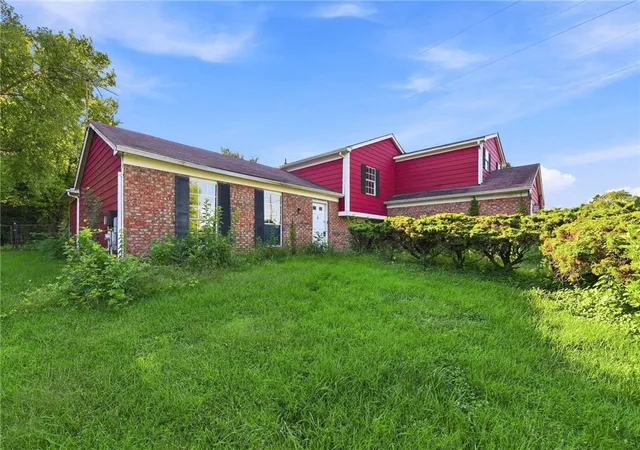 Photo 1 of Sale Pending at 6200 Benzing Dr, Fairfield, OH 45014 | MLS# 967976 | Listing updated on 2026-09-04