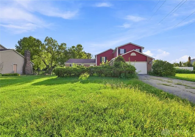Photo 2 of Sale Pending at 6200 Benzing Dr, Fairfield, OH 45014 | MLS# 967976 | Listing updated on 2026-09-04