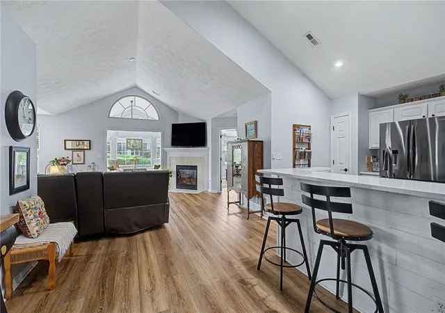 Photo 3 of Sale Pending at 2061 Wentworth Village Dr, Bellbrook, OH 45305 | MLS# 967978 | Listing updated on 2026-09-25
