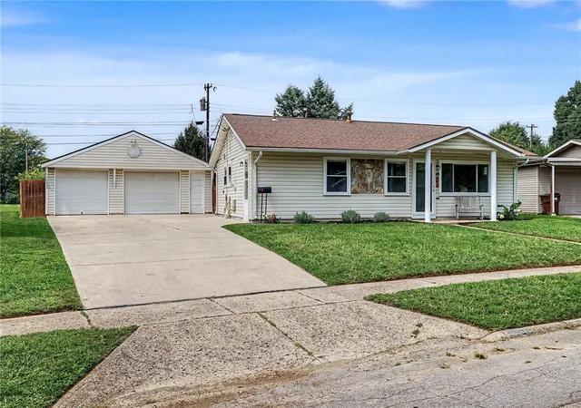 Photo 1 of Sale Pending at 206 Ridgebury Dr, Xenia, OH 45385 | MLS# 967986 | Listing updated on 2026-09-02