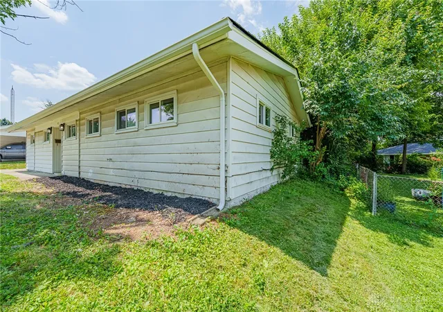 Photo 3 of Sale Pending at 507 Chaucer Rd, Dayton, OH 45431 | MLS# 967896 | Listing updated on 2026-09-03