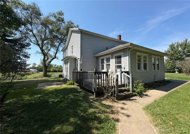 Photo 3 of Single family home for sale at 798 S Farmersville Johnsville Rd, New Lebanon, OH 45345 | MLS# 967845 | Listing updated on 2026-10-05