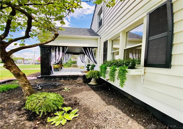 Photo 4 of Single family home for sale at 1820 Rosemont Blvd, Dayton, OH 45420 | MLS# 967948 | Listing updated on 2026-09-12