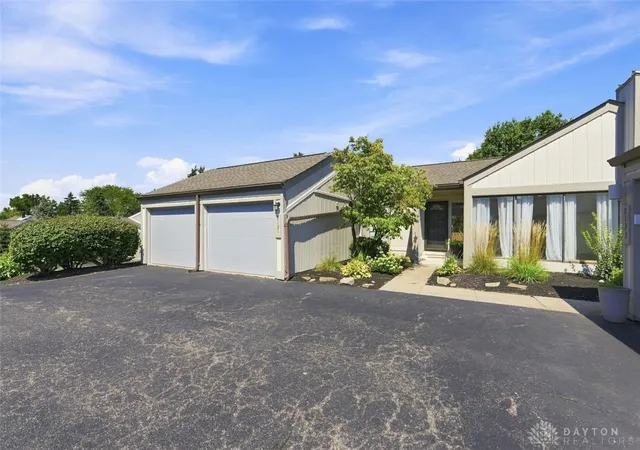 Photo 1 of Sale Pending at 8131 Timbertree Way, West Chester, OH 45069 | MLS# 968031 | Listing updated on 2026-09-09