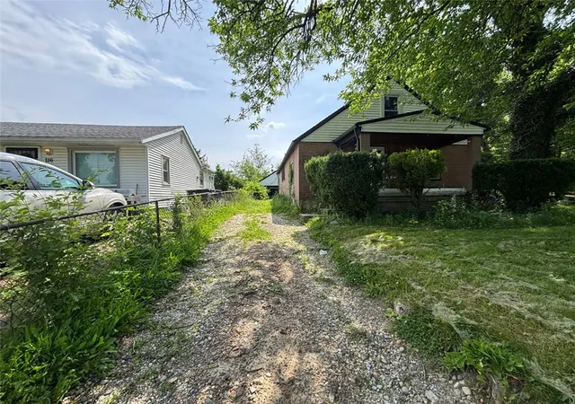 Photo 1 of Single family home for sale at 752 Whitmore Ave, Dayton, OH 45417 | MLS# 968034 | Listing updated on 2026-09-04