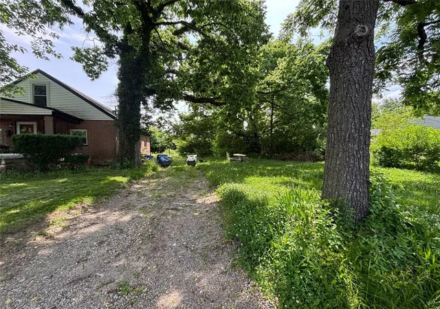 Photo 2 of Single family home for sale at 752 Whitmore Ave, Dayton, OH 45417 | MLS# 968034 | Listing updated on 2026-09-04