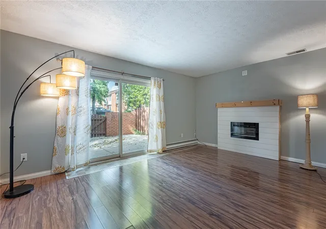 Photo 2 of Townhouse for sale at 4525 Bonita Dr #18, Middletown, OH 45044 | MLS# 967856 | Listing updated on 2026-09-08