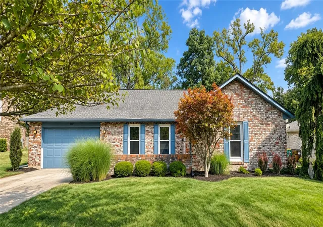 Photo 1 of Sale Pending at 110 Fairway Dr, Springboro, OH 45066 | MLS# 967965 | Listing updated on 2026-09-11