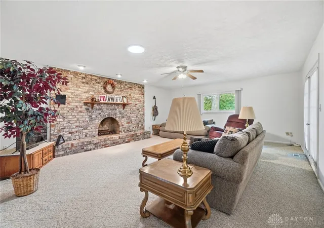 Photo 2 of Sale Pending at 110 Fairway Dr, Springboro, OH 45066 | MLS# 967965 | Listing updated on 2026-09-11