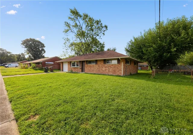 Photo 3 of Sale Pending at 2236 Norway Dr, Dayton, OH 45439 | MLS# 967140 | Listing updated on 2026-09-11