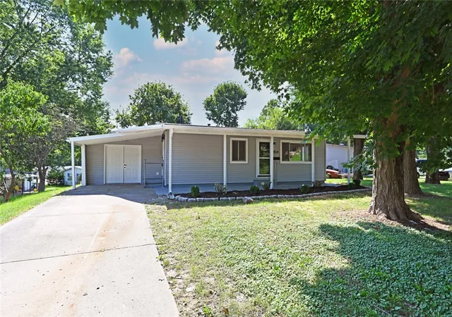 Photo 1 of Single family home for sale at 802 Johnson Ave, Miamisburg, OH 45342 | MLS# 968043 | Listing updated on 2026-09-02