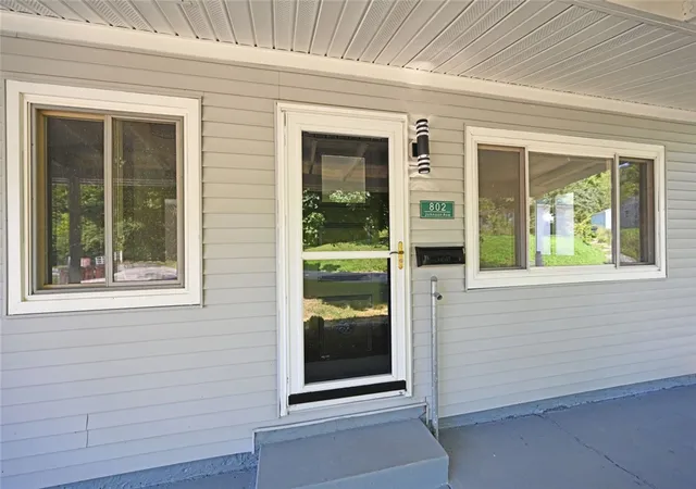 Photo 4 of Single family home for sale at 802 Johnson Ave, Miamisburg, OH 45342 | MLS# 968043 | Listing updated on 2026-09-02