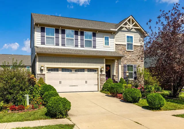 Photo 1 of Single family home for sale at 1686 Summit Crk Dr, Dayton, OH 45458 | MLS# 967880 | Listing updated on 2026-09-04
