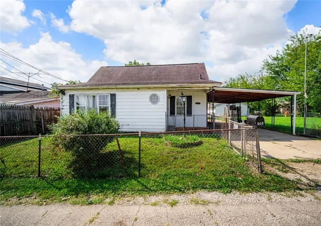 Single family home for sale at 508 Elk Ave, Springfield, OH 45505 | MLS# 967995