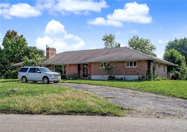 Photo 1 of Sale Pending at 3762 Judy Ln, Dayton, OH 45405 | MLS# 967917 | Listing updated on 2026-09-30